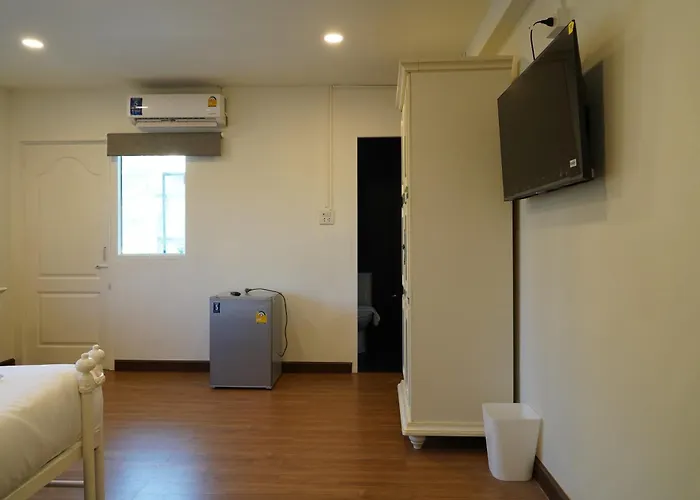 Rq Opsian Ratchada Service Apartments Hotel 3*
